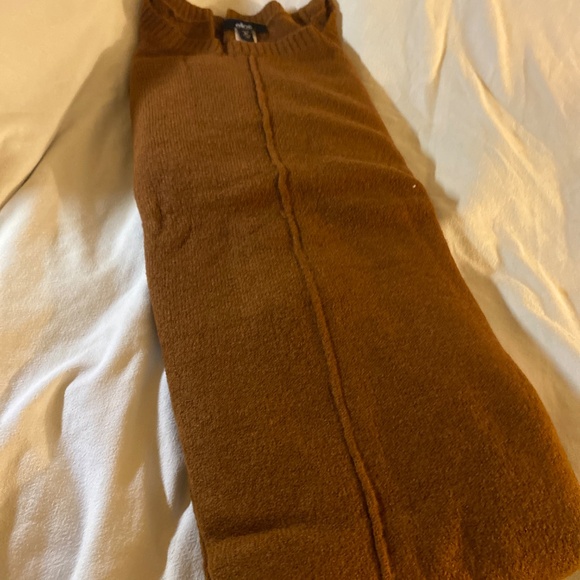 Tanish Brownish women’s sweater - Picture 2 of 2